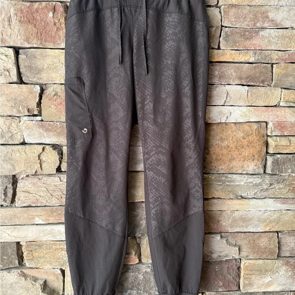 Barco One black snakeskin jogger scrub set S - Picture 4 of 9